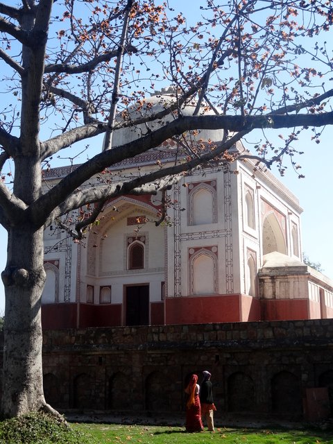 New Delhi tomb
